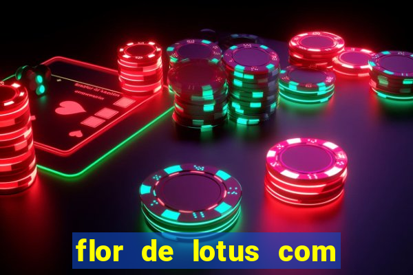 flor de lotus com lua tatuagem